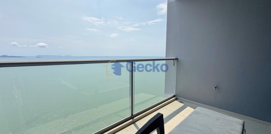 Studio dans le Condo à Pattaya, Thaïlande  № 196315