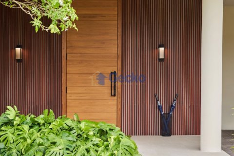 House in Pattaya, Thailand 4 bedrooms № 196310 - photo 2