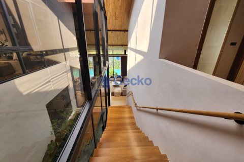 House in Pattaya, Thailand 4 bedrooms № 196310 - photo 27