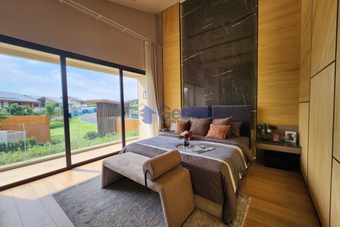 House in Pattaya, Thailand 4 bedrooms № 196310 - photo 21