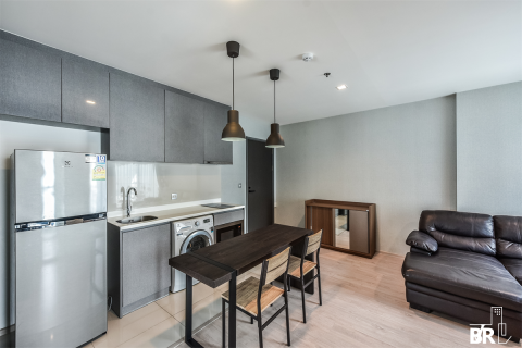 Condo à Bangkok, Thaïlande, 2 chambres  № 185095 - photo 8