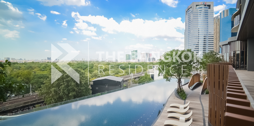 Condo in Bangkok, Thailand, 2 bedrooms  № 185098