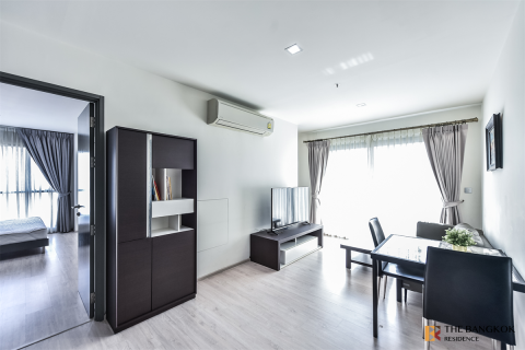 Condo in Bangkok, Thailand, 2 bedrooms  № 185102