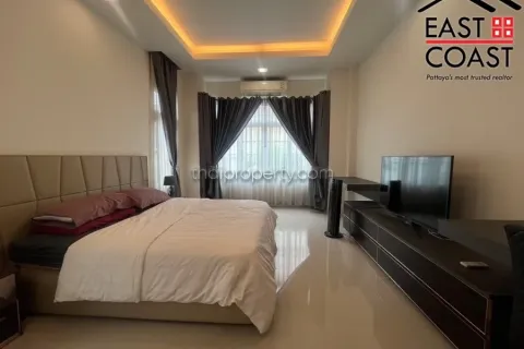Casa de 3 dormitorios en Pattaya, Tailandia № 213322 - foto 6