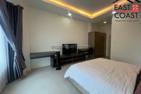 Casa de 3 dormitorios en Pattaya, Tailandia № 213322 - foto 7