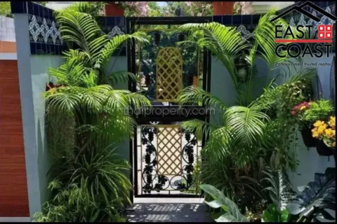Casa de 4 dormitorios en Pattaya, Tailandia № 213319 - foto 19