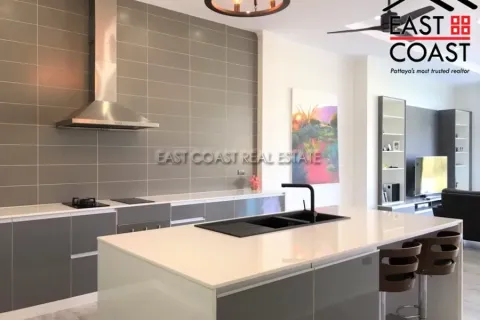 Casa de 4 dormitorios en Pattaya, Tailandia № 213324 - foto 30