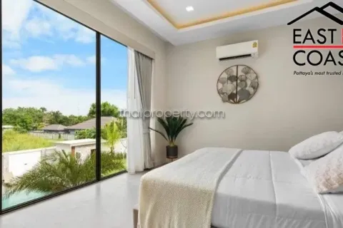 Casa de 7 dormitorios en Pattaya, Tailandia № 213321 - foto 8
