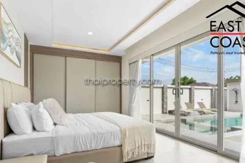 Casa de 7 dormitorios en Pattaya, Tailandia № 213321 - foto 4