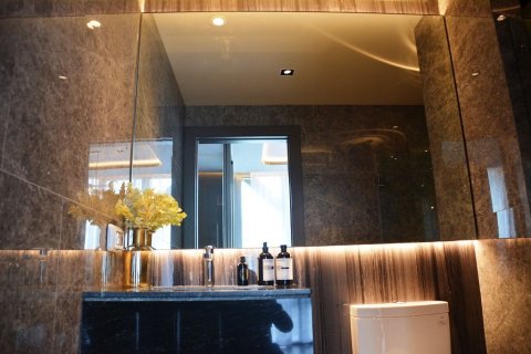 Condo in Watthana, Bangkok, Thailand, 2 bedrooms  № 167560 - photo 17