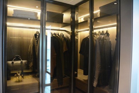 Condo in Watthana, Bangkok, Thailand, 2 bedrooms  № 167560 - photo 14