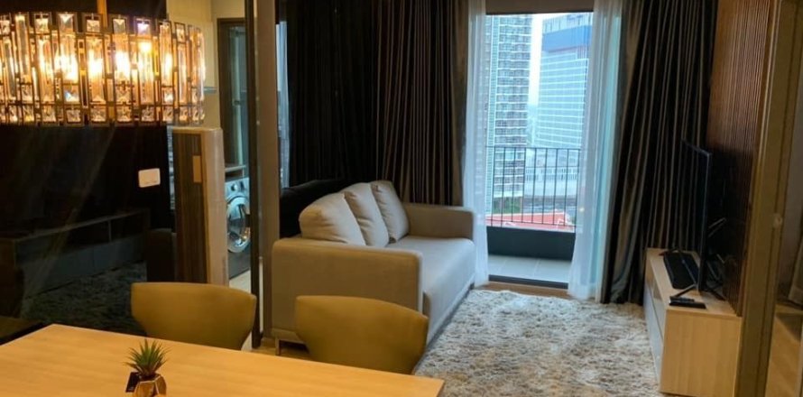 Condo à Bang Na, Bangkok, Thaïlande, 2 chambres  № 167562