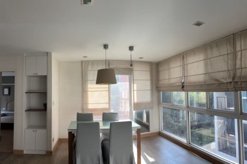 Кондоминиум с 2 спальнями в Пхракханонге, Бангкок, Таиланд № 167561 - фото 3