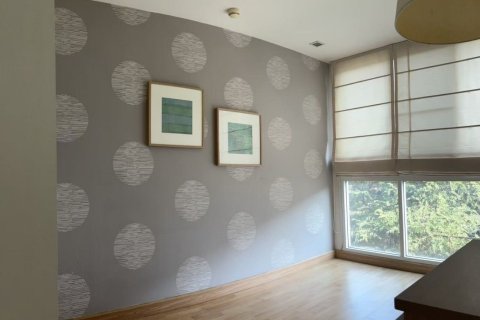 Кондоминиум с 2 спальнями в Пхракханонге, Бангкок, Таиланд № 167561 - фото 17