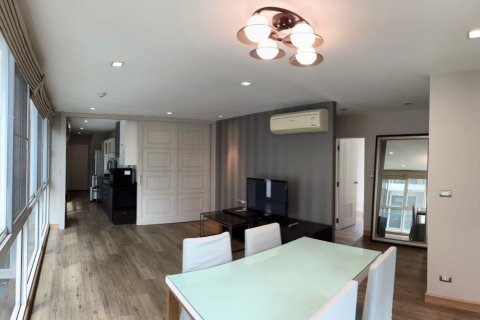 Кондоминиум с 2 спальнями в Пхракханонге, Бангкок, Таиланд № 167561 - фото 4