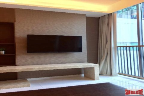 Apartment in Bangkok, Thailand 2 bedrooms № 118618 - photo 14