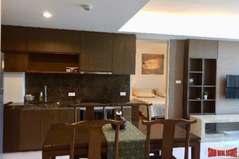 Apartment in Bangkok, Thailand 2 bedrooms № 118618 - photo 12