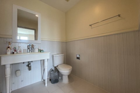 Condo in Hua Hin, Thailand, 2 bedrooms  № 167506 - photo 9