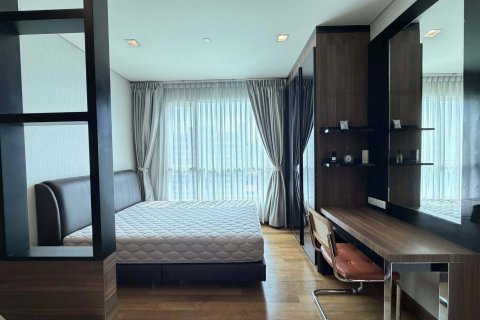 Студия в кондо в Ваттхане, Бангкок, Таиланд № 167502 - фото 10