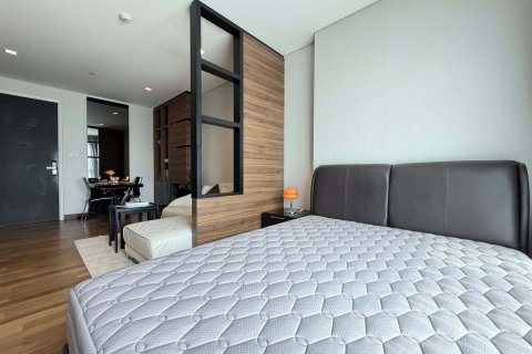 Студия в кондо в Ваттхане, Бангкок, Таиланд № 167502 - фото 2