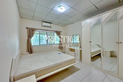 House in Pattaya, Thailand 7 bedrooms № 198095 - photo 20