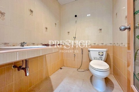 House in Pattaya, Thailand 7 bedrooms № 198095 - photo 25