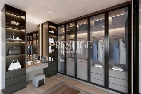 House in Pattaya, Thailand 6 bedrooms № 198089 - photo 14