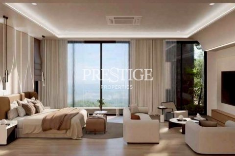 House in Pattaya, Thailand 6 bedrooms № 198089 - photo 13