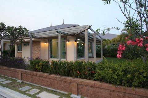 House in Cha-am, Thailand 2 bedrooms № 170837 - photo 2