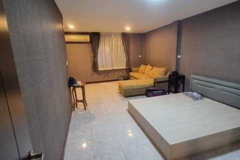 Townhouse à Huai Khwang, Bangkok, Thaïlande 4 chambres № 170840 - photo 10