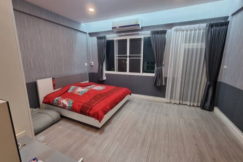 Townhouse à Huai Khwang, Bangkok, Thaïlande 4 chambres № 170840 - photo 17