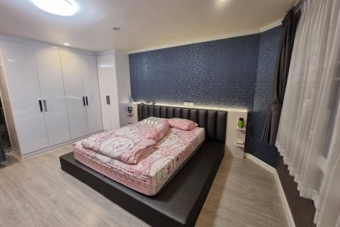 Townhouse à Huai Khwang, Bangkok, Thaïlande 4 chambres № 170840 - photo 7