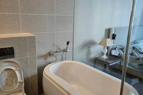 Condo à Watthana, Bangkok, Thaïlande, 2 chambres  № 170841 - photo 9