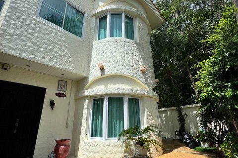 Villa à Phuket, Thaïlande 4 chambres № 135510 - photo 2