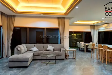 Casa de 3 dormitorios en Pattaya, Tailandia № 212876 - foto 7