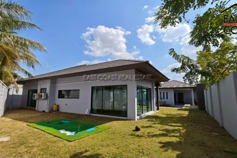 Casa de 3 dormitorios en Pattaya, Tailandia № 212876 - foto 12