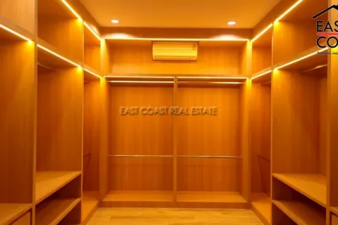 Casa de 3 dormitorios en Pattaya, Tailandia № 212876 - foto 17