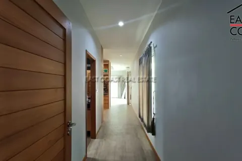 Casa de 3 dormitorios en Pattaya, Tailandia № 212876 - foto 16