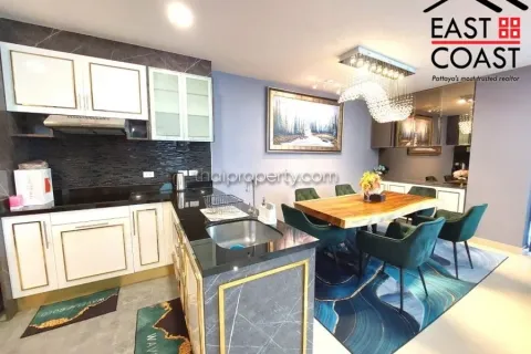 Condominio de 2 dormitorios en Jomtien Beach, Pattaya, Tailandia № 212874 - foto 3