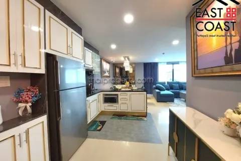 Condominio de 2 dormitorios en Jomtien Beach, Pattaya, Tailandia № 212874 - foto 2