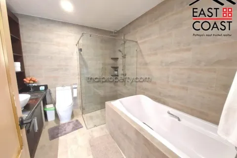 Condominio de 2 dormitorios en Jomtien Beach, Pattaya, Tailandia № 212874 - foto 15