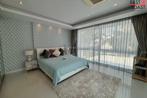Casa de 4 dormitorios en Jomtien Beach, Pattaya, Tailandia № 212875 - foto 22