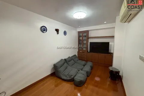 Condominio de 3 dormitorios en Pattaya, Tailandia № 212873 - foto 3