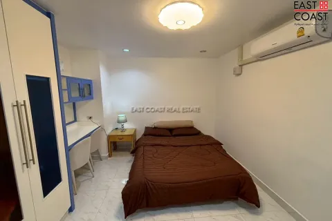 Condominio de 3 dormitorios en Pattaya, Tailandia № 212873 - foto 2