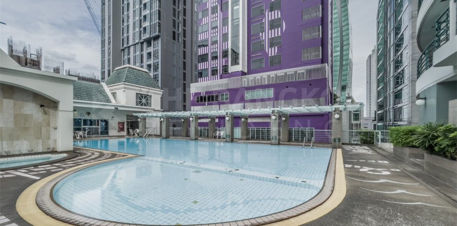 Condo à Bangkok, Thaïlande, 3 chambres № 187644