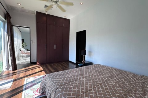 Villa in Phuket, Thailand 3 bedrooms № 156163 - photo 23
