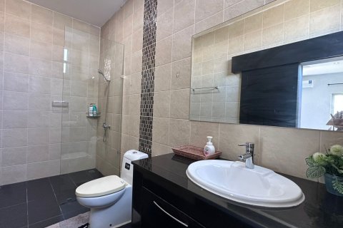 Villa in Phuket, Thailand 3 bedrooms № 156163 - photo 7