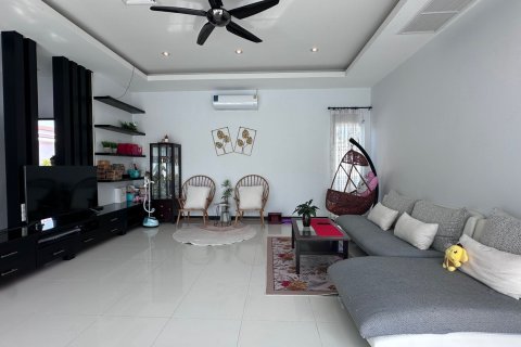 Villa in Phuket, Thailand 3 bedrooms № 156163 - photo 13