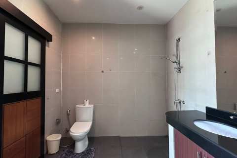 Villa in Phuket, Thailand 3 bedrooms № 156163 - photo 28