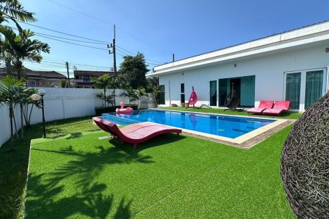 Villa in Phuket, Thailand 3 bedrooms № 156163 - photo 4